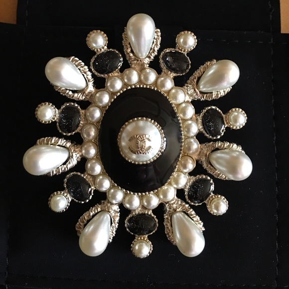 Meet your Posher, Tanya - Picture 1 of 1